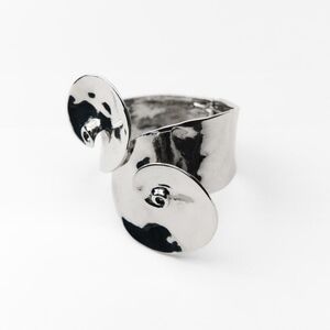 🥀 ZARA Spiral Cuff